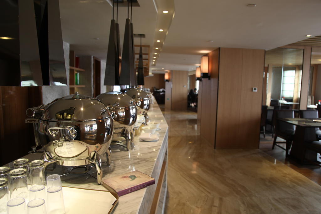 Leisden Hotel Chengdu Bagian luar foto